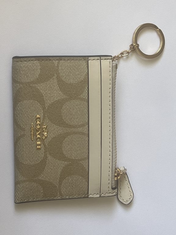  COACH Women's Mini Skinny ID Case (Signature Canvas - Light  Khaki/Chalk) : Electronics