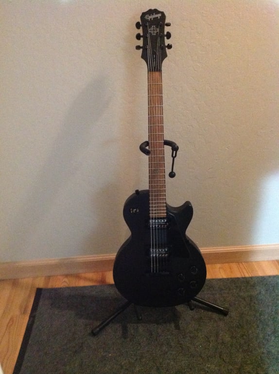 Restock Epiphone Goth Les Paul Studio Electric Guitar Pitch