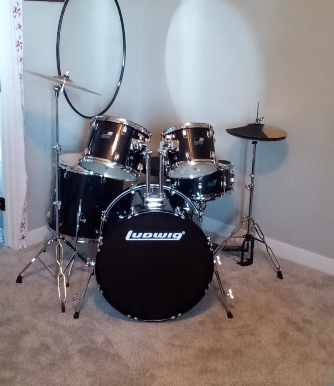 BACKBEAT 4種類セット Ludwig BackBeat Complete 5-Piece Drum Set With Hardware and