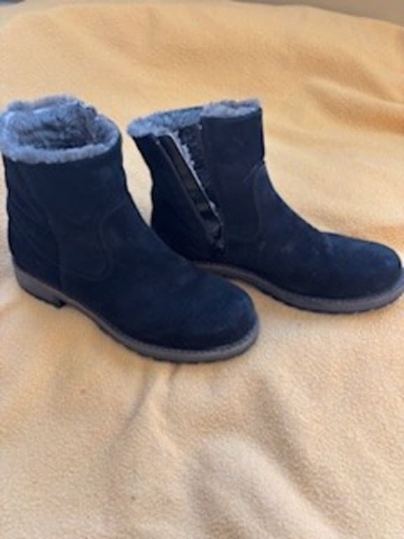 Customer Image Captioned: Still look good!