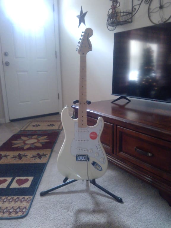 Squier Affinity Series Stratocaster Maple Fingerboard Squier Affinity Series Stratocaster Maple Fingerboard