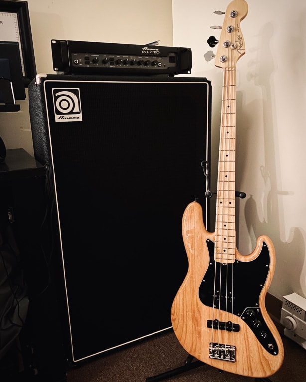 Ampeg SVT-7PRO 1,000W Class-D Bass Amp Head Black | Guitar Center