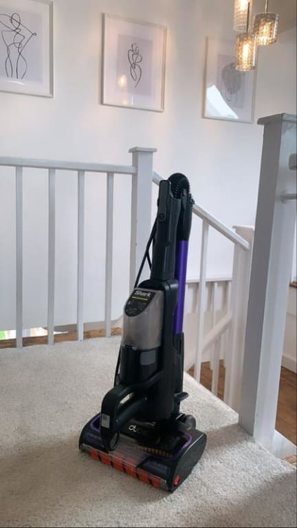 Shark HZ500UK Anti Hair Wrap Corded Stick Vacuum Cleaner with Flexology -  Purple, Shark, null