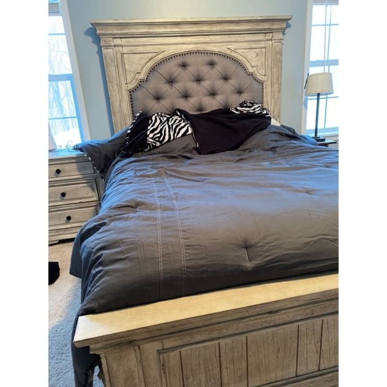 The Gray Barn Havenwood 5piece Upholstered Panel Bedroom Set On Sale