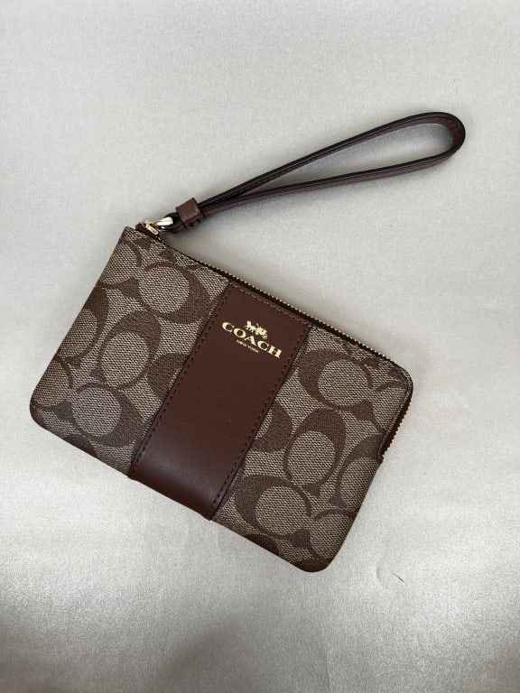 COACH SLG REVIEW 2022  Coach Corner Zip Wristlet in Signature Canvas Gold/ Brown Black F58035 