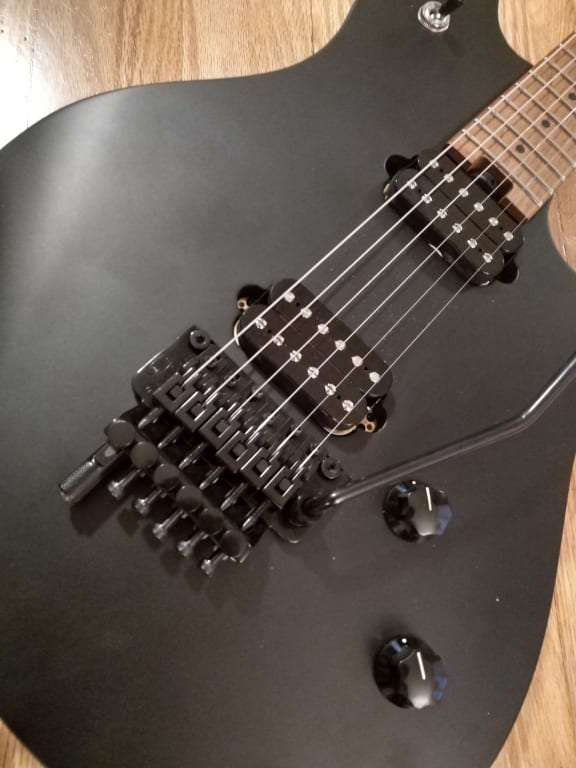 EVH Standard ブラックエレキギター EVH Wolfgang WG Standard (Gloss Black/Baked Maple) ｜イケベ