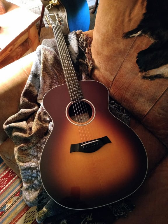 Taylor 214e DLX Grand Auditorium Acoustic-Electric Guitar Tobacco