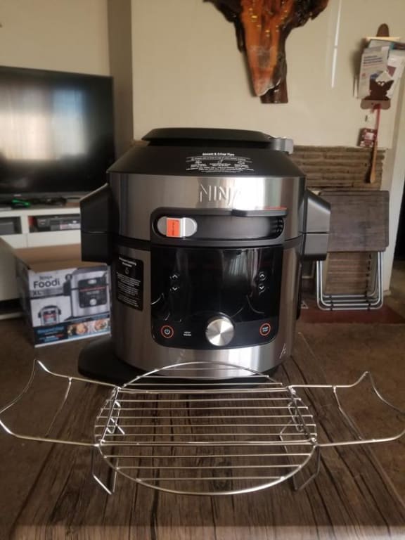 14bulfred　11/30中 Ninja Foodi 14-in-1 8-qt XL Pressure Cooker Steam Fryer with