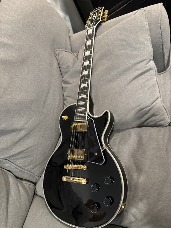 Epiphone Les Paul Custom Electric Guitar Ebony | Guitar Center Epiphone Les Paul Custom Electric Guitar Ebony | Guitar Center