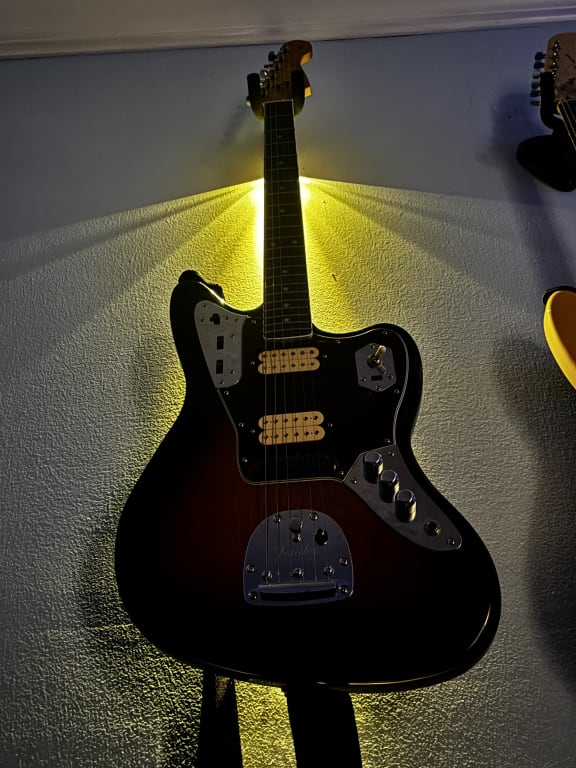 Fender Kurt Cobain Jaguar NOS Electric Guitar 3-Color Sunburst