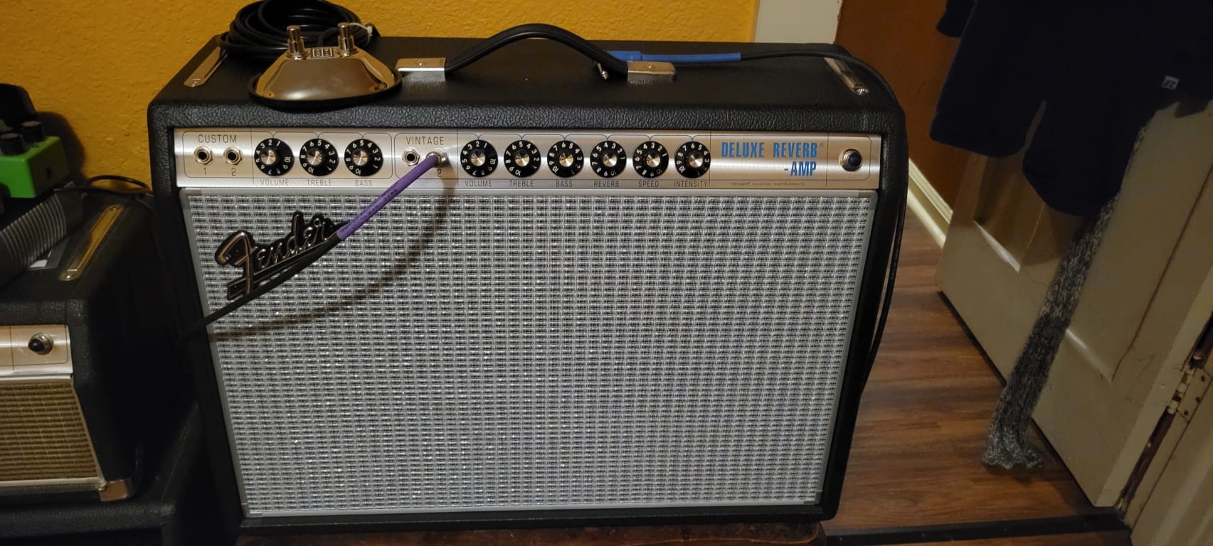 Fender '68 Custom Deluxe Reverb 22W 1x12 Tube Guitar Combo Fender '68 Custom Deluxe Reverb 22W 1x12 Tube Guitar Combo