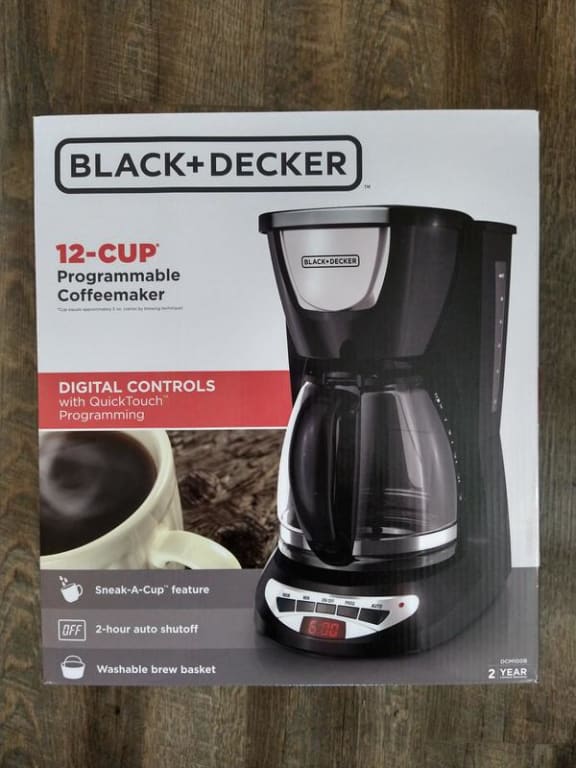 BLACK+DECKER QuickTouch Digital Programmable 12-Cup* Coffee Maker, Black,  CM1060B-T 