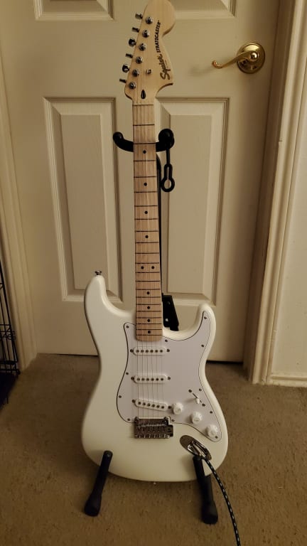 Squier Affinity Series Stratocaster Maple Fingerboard Squier Affinity Series Stratocaster Maple Fingerboard