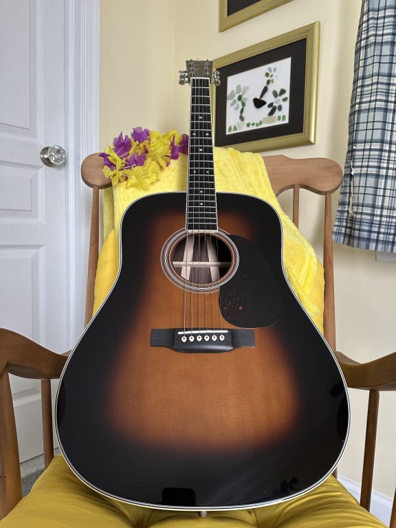 Martin 2024 D-35 Standard Dreadnought Acoustic Guitar Ambertone