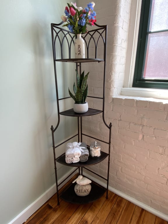 Metal Corner Rack with Brown Decorative Arch & Folding Wood-Top