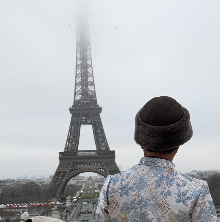 Customer Image Captioned: Feel like in fashion LOL .  Paris Dec-2025