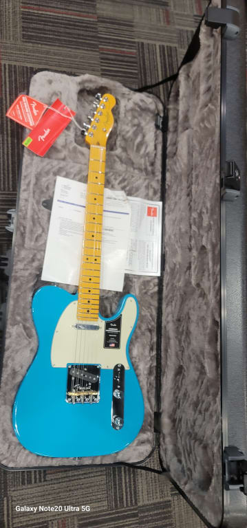 Open Box Fender American Professional II Telecaster Maple
