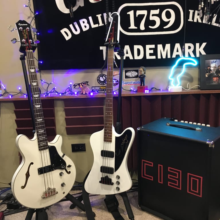 Epiphone THUNDERBIRDベース★ CLASSIC IV PRO Epiphone Thunderbird Classic-IV Pro Review - Bass Musician