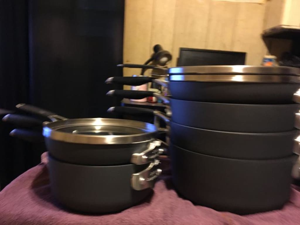 Select by Calphalon SpaceSaving HardAnodized Nonstick Cookware, 9