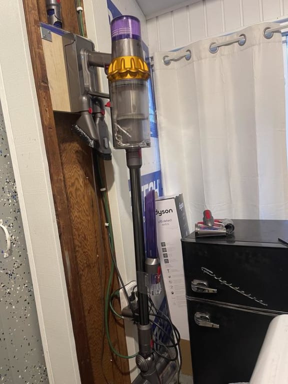 Dyson V15 Detect 1st Generation Cordless Vacuum Cleaner Bed Bath