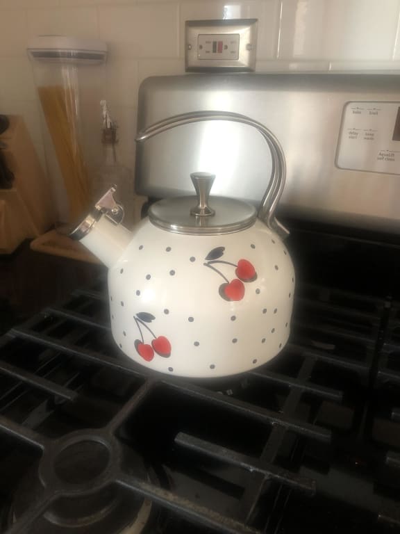 Vintage Cherry Dot Tea Kettle – Lenox Corporation