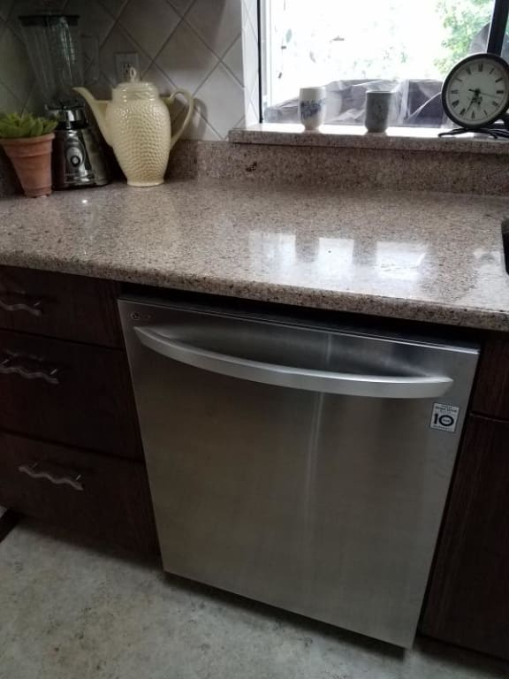 LG LDT7797BM 24- Inch Top Control Dishwasher