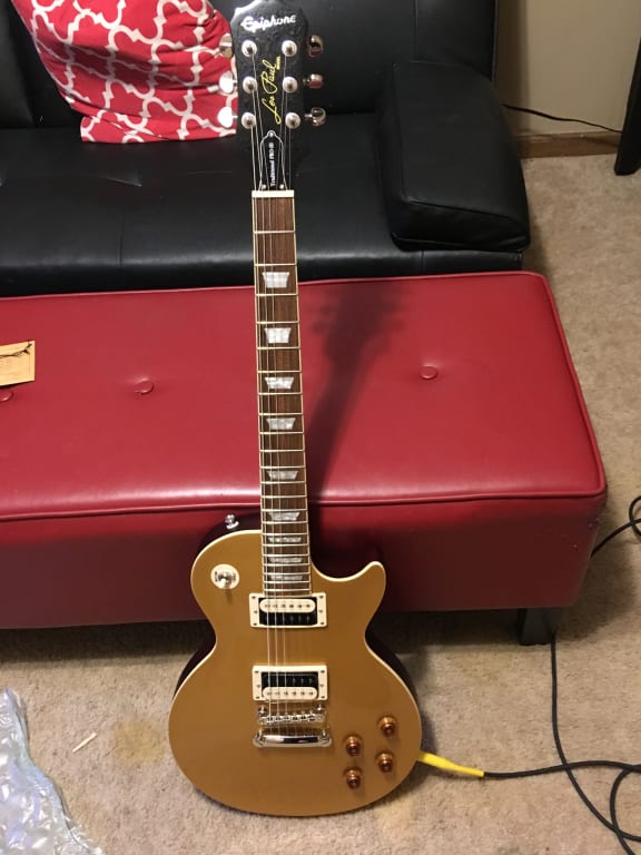 ギター epiphone LESPAUL TRADITIONAL PRO Goldtop Epiphone Les Paul Traditional PRO-III Electric Guitar Metallic