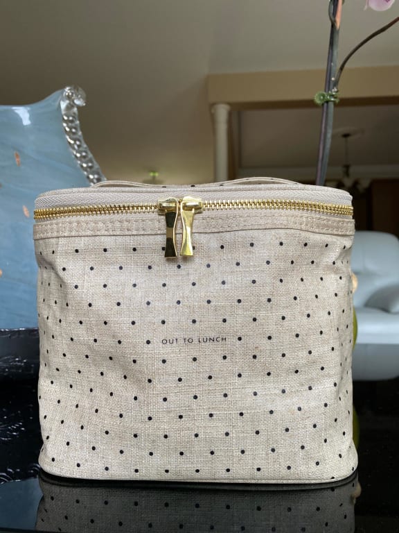 Kate Spade New York Insulated Lunch Tote, Small Lunch Cooler, Cute Lunch  Bag for Women, Floral Thermal Bag with Double Zipper Close and Carrying