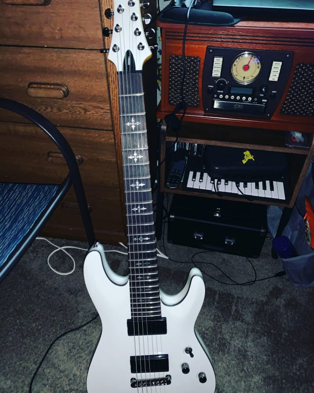 Schecter Guitar Research Demon-7 7-String Electric Guitar Schecter Guitar Research Demon-7 7-String Electric Guitar