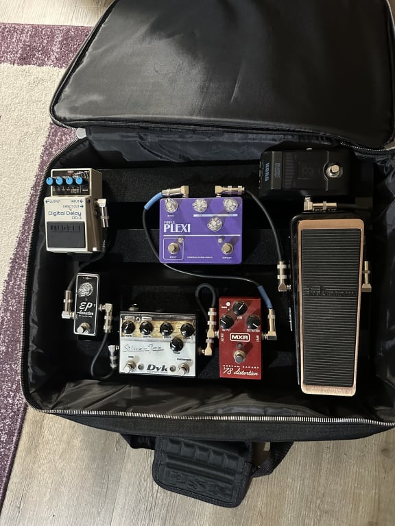 Pedaltrain Classic JR Pedalboard with Soft Case | Guitar Center Pedaltrain Classic JR Pedalboard with Soft Case | Guitar Center