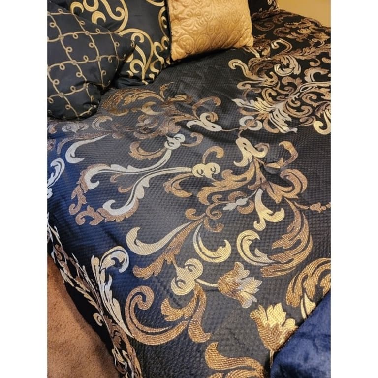 J Queen New York Caruso Comforter Set Bed Bath Beyond 38169940