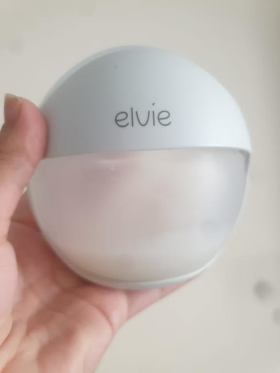  Elvie Curve Manual Wearable Breast Pump, Hands-Free,  Kick-Proof, Portable Silicone Pump That Can Be Worn in-Bra for Gentle,  Natural Milk Expression