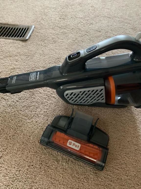 Black & Decker Dustbuster 10.8V 2.0AH Chili Red Cordless Handheld