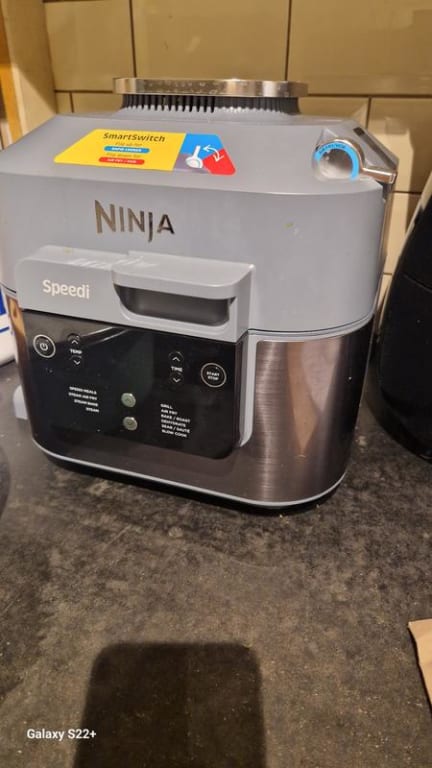 Ninja Speedi 10-en-1 Rapid Cooker & Air Fryer ON400EUDBCP