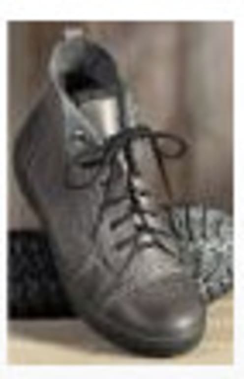 Customer Image Captioned: How Cute are These Boots!!!