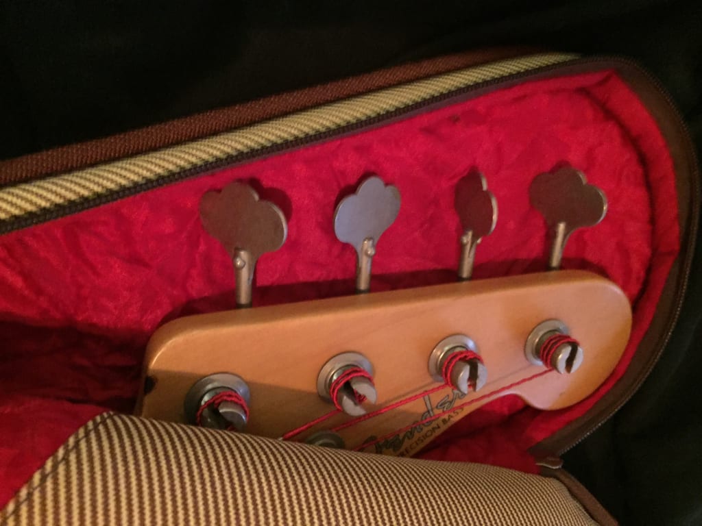 Fender Urban Bass Gig Bag Tweed | Guitar Center