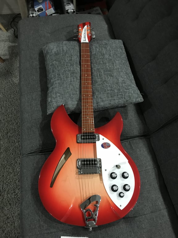 Platinum Rickenbacker 330 Electric Guitar Jetglo | Guitar Center