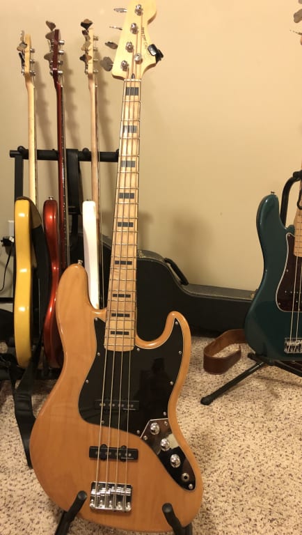 Open Box Squier Classic Vibe '70s Jazz Bass Maple Fingerboard