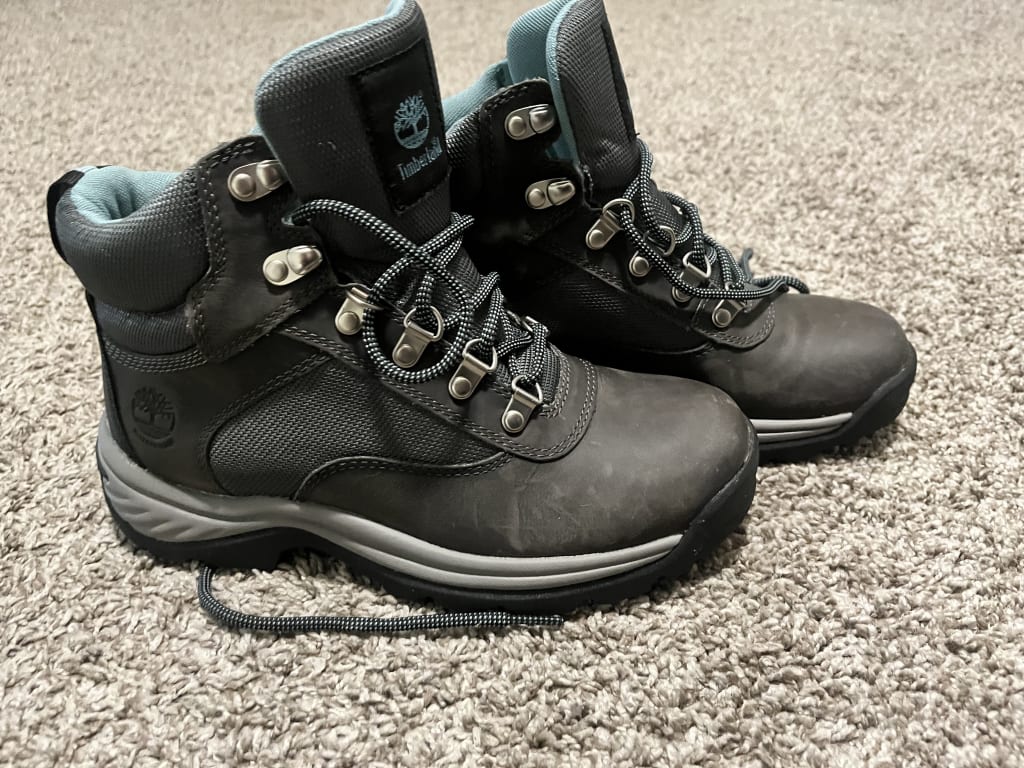 Women's White Ledge Waterproof Snow Boot