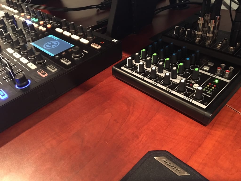 Mackie Mix8 8-Channel Compact Mixer | Guitar Center Mackie Mix8 8-Channel Compact Mixer | Guitar Center