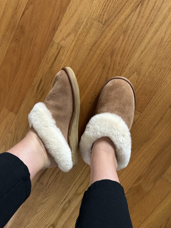Customer Image Captioned: Warm and comfy. Good arch support and true to size!