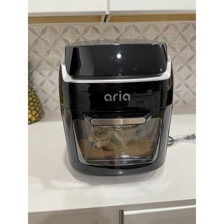 Aria 10 Qt. Air Fryer with Premium Accessory Set and Recipe Book 10QT