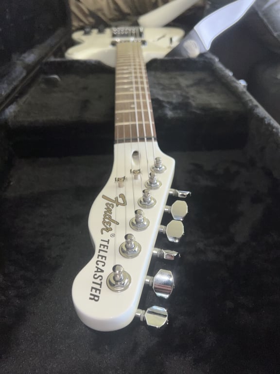 Fender Jim Adkins JA-90 Telecaster Thinline Electric Guitar Fender Jim Adkins JA-90 Telecaster Thinline Electric Guitar