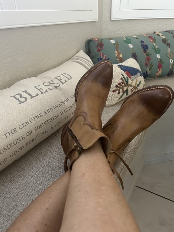 Customer Image Captioned: Soooo comfy!
