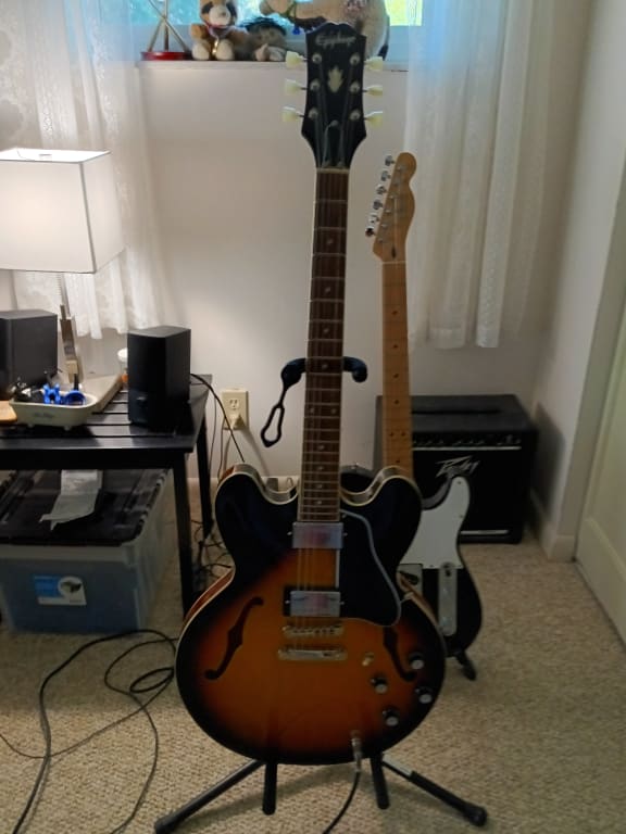 Epiphone ES-335 Semi-Hollow Electric Guitar Cherry | Guitar Epiphone ES-335 Semi-Hollow Electric Guitar Cherry | Guitar