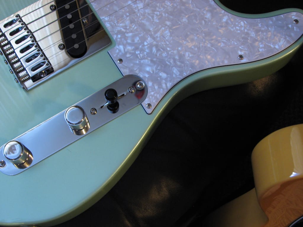 Fender Player Series Telecaster Maple Fingerboard Limited-Edition