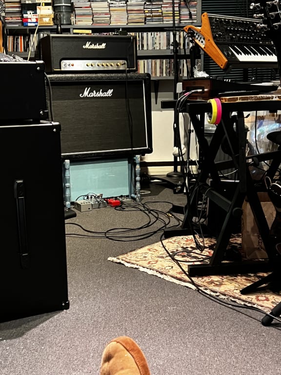 Marshall MX212R 160W 2x12 Guitar Speaker Cabinet | Guitar Center