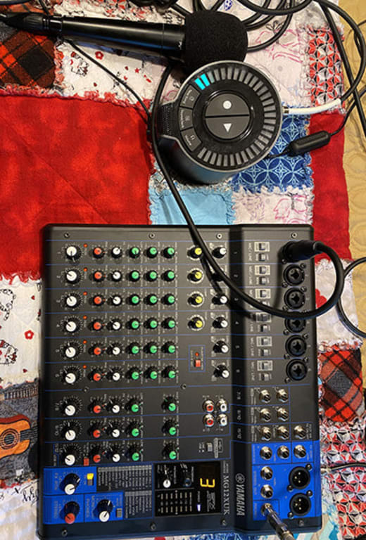 Yamaha MG12XUK 12-Channel Analog Mixer | Guitar Center Yamaha MG12XUK 12-Channel Analog Mixer | Guitar Center