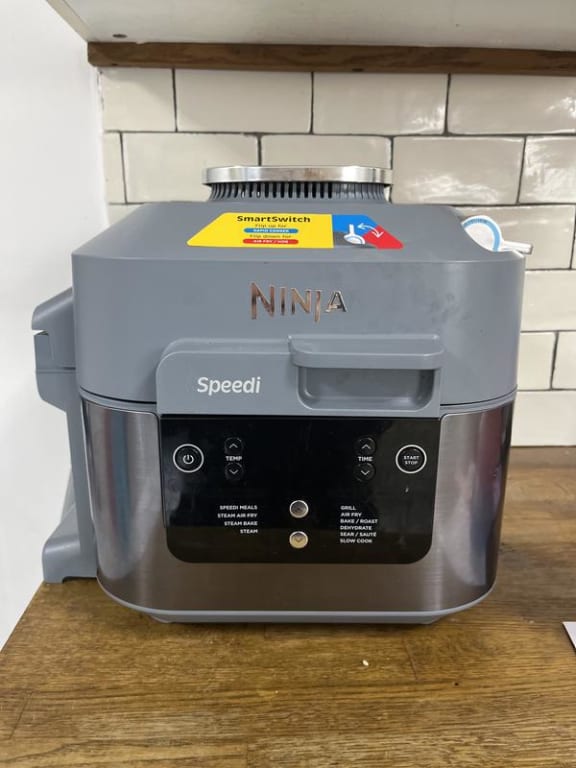 Ninja Speedi 10-en-1 Rapid Cooker & Air Fryer ON400EUDBCP