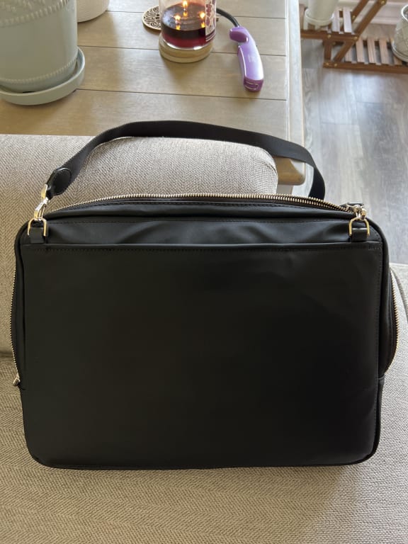  Kate spade Nylon Laptop Bag (Deep dahli)